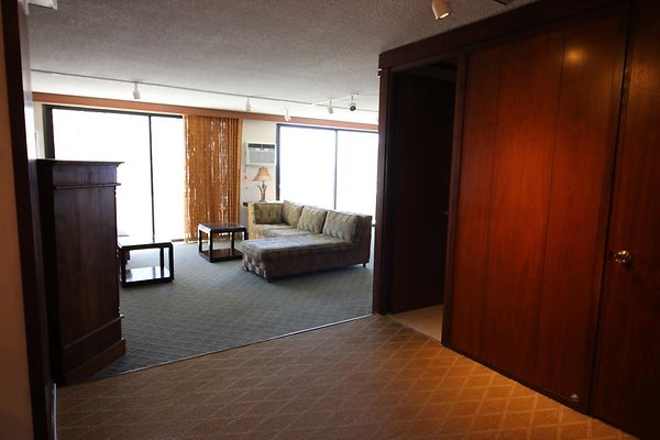 Rm 1901-DH Tower Rm 1901-DH Tower