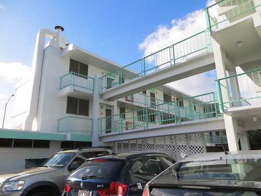 Kapahulu-3340 Campbell Ave no 308- Erin Ushijima 282 4825 Kapahulu-3340 Campbell Ave no 308- Erin Ushijima 282 4825