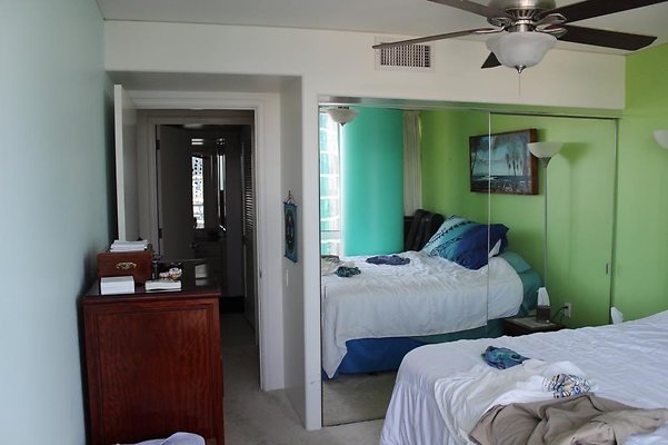 th IMG 0012 th IMG 0012