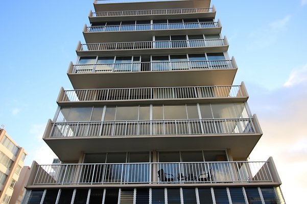 Diamondhead 3056 kalakaua Eric 255 2658