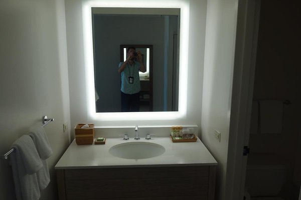 th DSC06805 th DSC06805