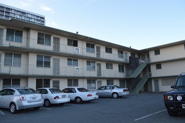 Kaimuki-2568 Date St John Tse Kaimuki-2568 Date St John Tse