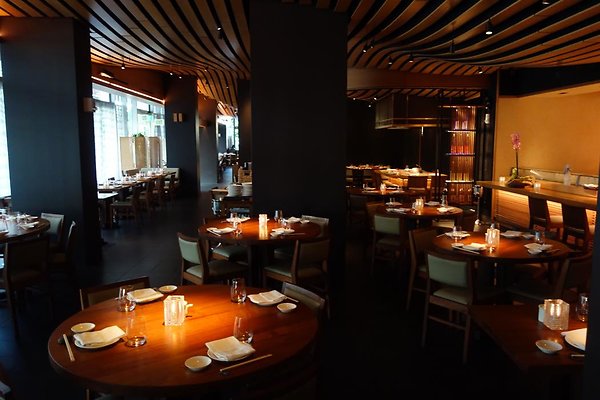 th DSC06886 Hero th DSC06886 Hero