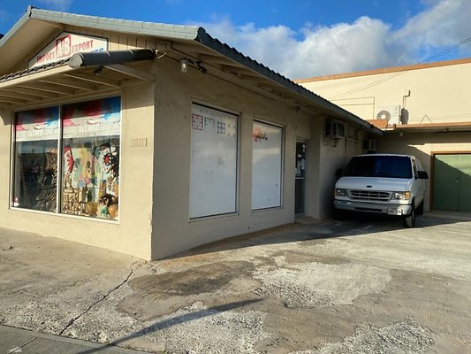 Kalihi A &amp; B Import Export 1818 N. King St No Contact