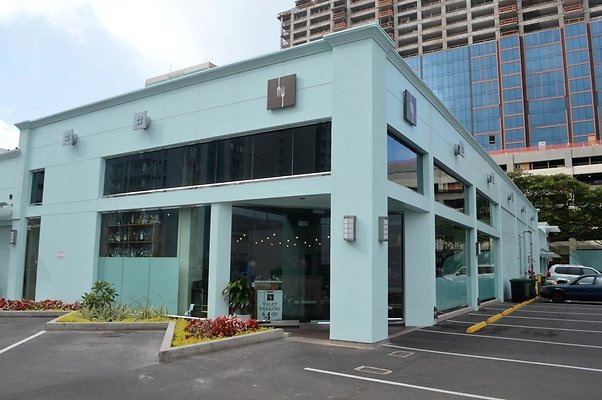 th DSC 0002 hero th DSC 0002 hero