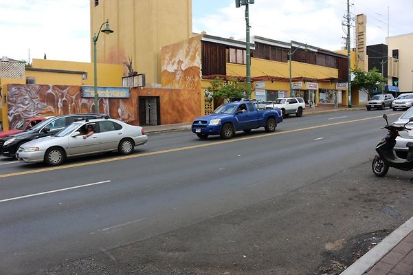 th IMG 2100 th IMG 2100