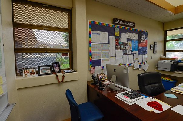 th DSC2244 th DSC2244