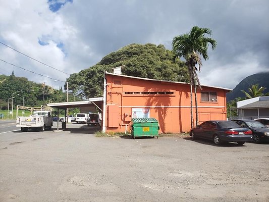 Kaneohe Hygenic Store 47-528 Kamehameha Hwy Young Shin 808.239.8381