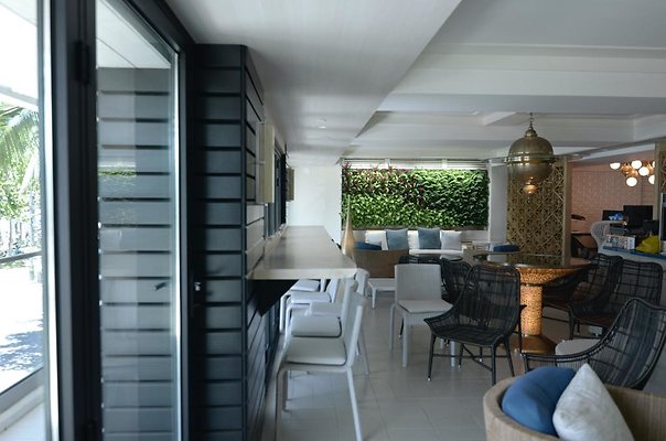 th DSC3400 th DSC3400