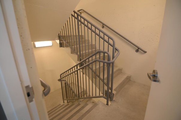 th DSC3420 th DSC3420