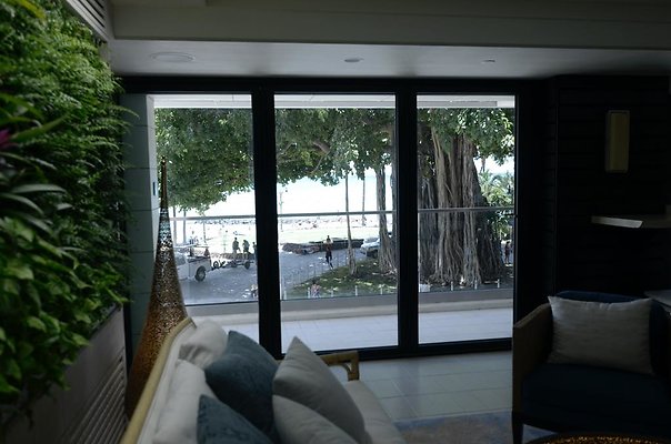 th DSC3403 th DSC3403