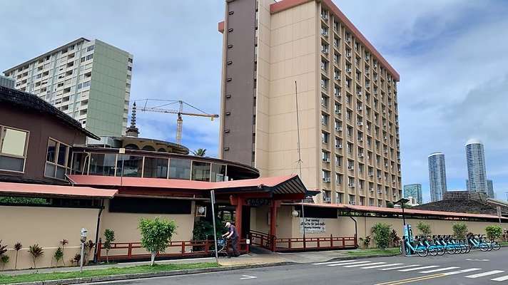 Pagoda Hotel &amp; Restaurant