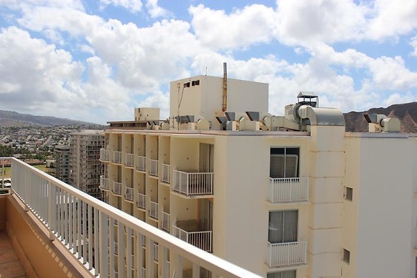 Aston Waikiki Rooftop