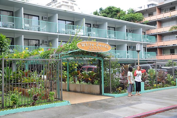 White Sands Hotel 431 Nohonani St, Honolulu, HI 96815 White Sands Hotel 431 Nohonani St, Honolulu, HI 96815
