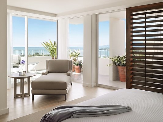 th WAIKIKI MODERN PH-1 hero th WAIKIKI MODERN PH-1 hero