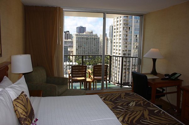 th IMG 9479 Hero th IMG 9479 Hero