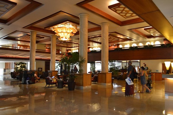 Hilton Waikiki Beach 2500 Kuhio Ave Sandy Narvaez 808.364.1743 cell