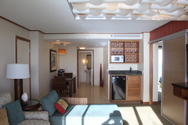 Suite 1725- Beach Tower Suite 1725- Beach Tower