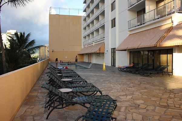 Pool Level & Roof Pool Level & Roof