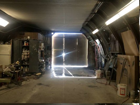 Garage- 822 Kawaiahao St- Kwans auto body & painting- Han 589.7141 Garage- 822 Kawaiahao St- Kwans auto body & painting- Han 589.7141