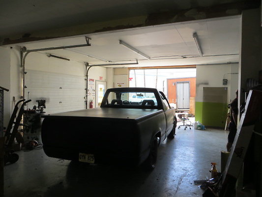 Garage- 1034 Queen St- Kanai Sharsh- 227.7700 Garage- 1034 Queen St- Kanai Sharsh- 227.7700