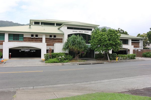 Manoa Library 2716 Woodlawn Dr Christal Collins 808.988.0460