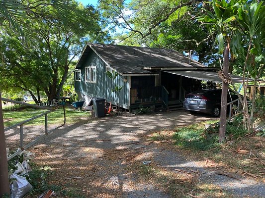 Kualoa 49-349 Kamehameha Hwy Moroni Riordan 808.391.0478 Kualoa 49-349 Kamehameha Hwy Moroni Riordan 808.391.0478