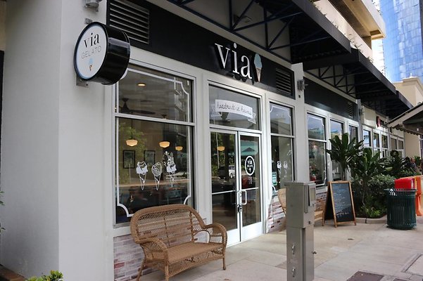 Kakaako Via Gelato 1174 Auahi St Melissa Bow 917.674.5827