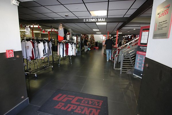 Kakaako UFC Gym 805 Pohukaina St Les Tin 808.672.2655 Kakaako UFC Gym 805 Pohukaina St Les Tin 808.672.2655