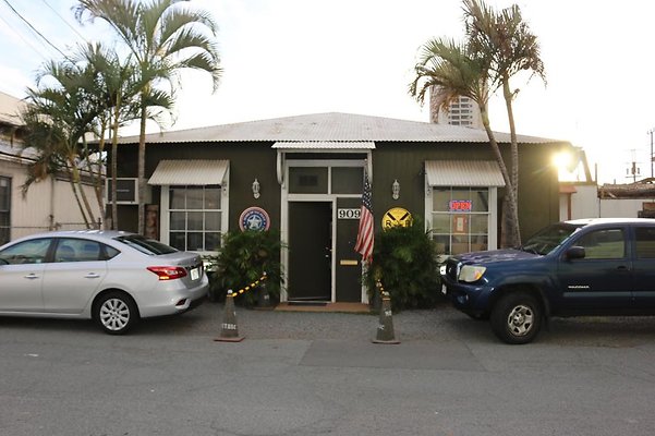 Kakaako Home of the Brave Military Museum Glen.Tomlinson 808.216.8129