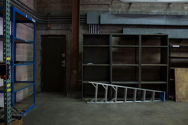 37b 1st room backside POV lefthand side detail 37b 1st room backside POV lefthand side detail