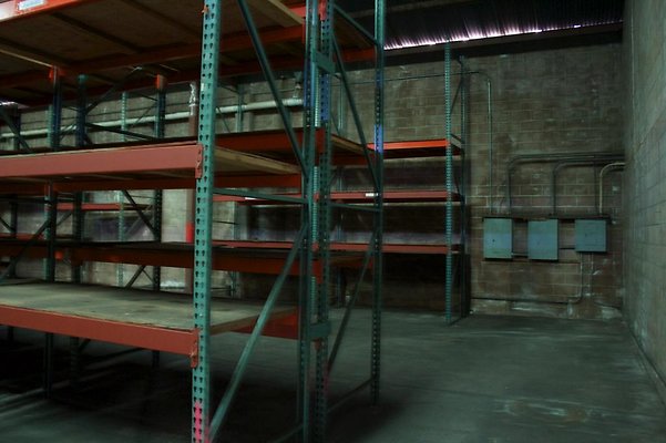 3rd room right wide 3rd room right wide