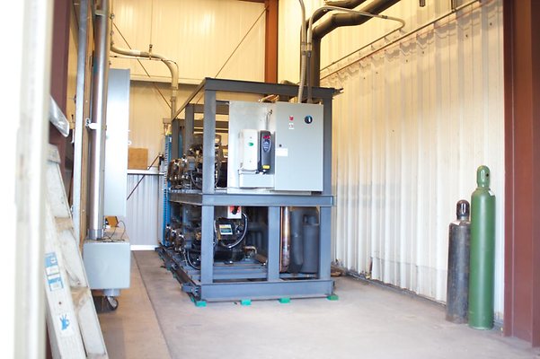 compressor room machine CANNOT be turned off compressor room machine CANNOT be turned off