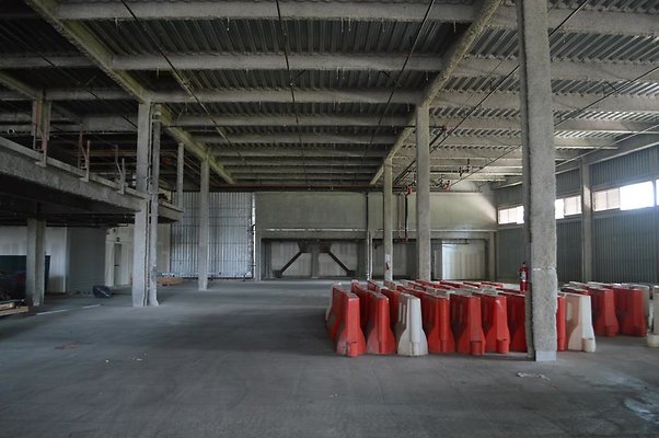 Howard Hughes Warehouse under TJ MAXX