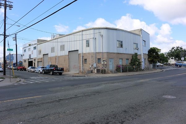 Kalihi 302 & 308 Mokauea St Keliikai.Sing 808.382.1776 Kalihi 302 & 308 Mokauea St Keliikai.Sing 808.382.1776