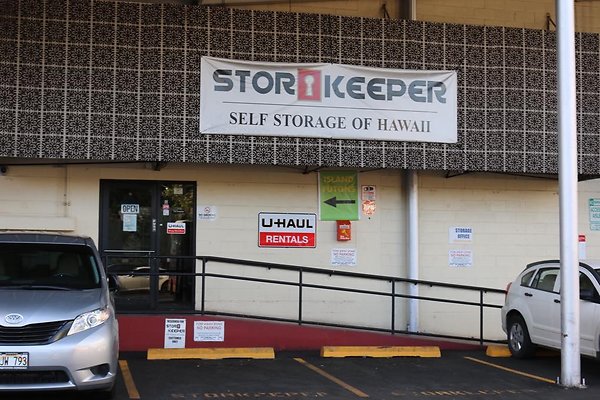 Ala Moana Storekeeper 1687A Kalauokalani Way Christopher.Ulu.Jr 808.551-2316 Ala Moana Storekeeper 1687A Kalauokalani Way Christopher.Ulu.Jr 808.551-2316