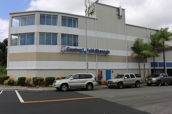 Kaneohe Central Self-Storage 46-004 Kawa St Nina Onzuka 808.234.1444 Kaneohe Central Self-Storage 46-004 Kawa St Nina Onzuka 808.234.1444
