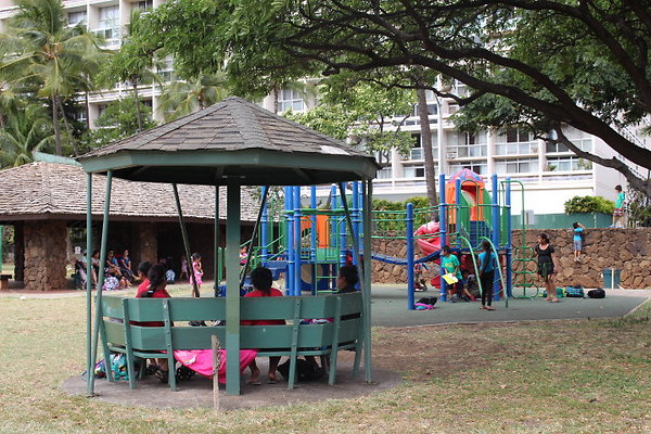 Ala Wai Community Park- 500 University ave Ala Wai Community Park- 500 University ave