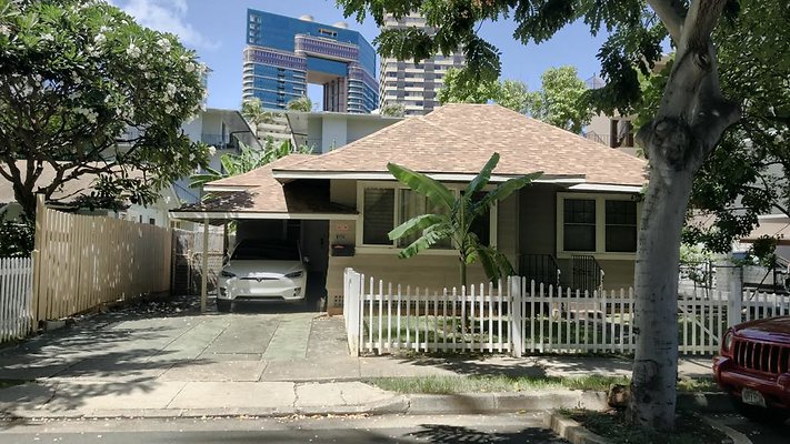 Waikiki 448 Keoniana St Norm (808)626-5243