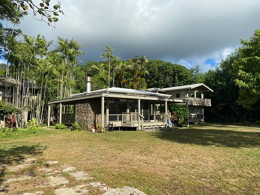 Update Ext pics & surrounding area - Sept 2020 Update Ext pics & surrounding area - Sept 2020