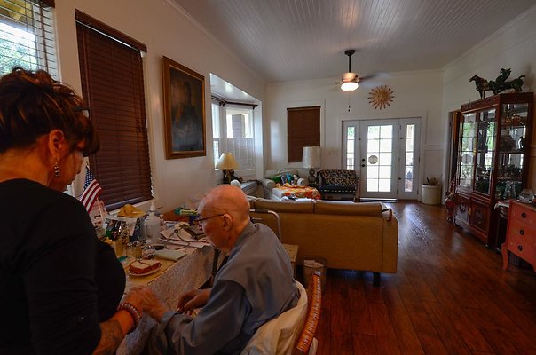 th DSC2444 th DSC2444