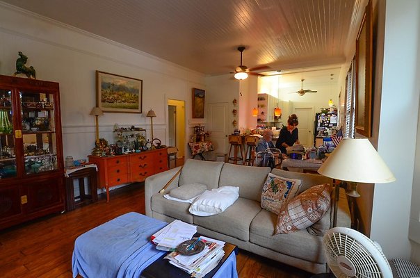 th DSC2437 th DSC2437