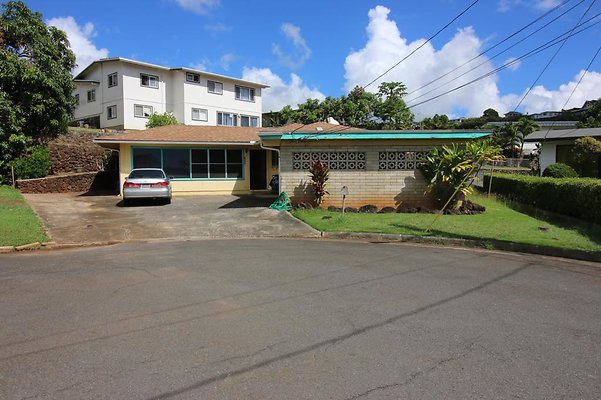 Moanalua 1355 Mahalahi Place Marci Feary 808.225.3210 - tenant Moanalua 1355 Mahalahi Place Marci Feary 808.225.3210 - tenant