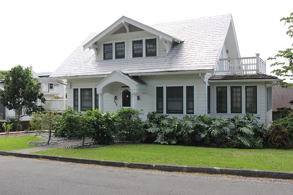 Manoa 2501 Malama Place Eamon Jordan 808.381.0960 Manoa 2501 Malama Place Eamon Jordan 808.381.0960