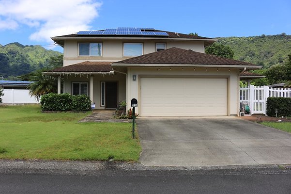 Manoa 2921 Poelua St Neilson Chun 808.255.6115