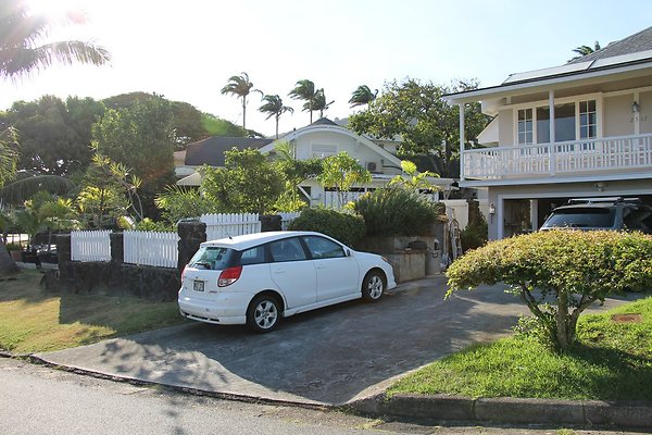 Manoa 2532 Malama Place - Arlene Ting 808.988.5003 Manoa 2532 Malama Place - Arlene Ting 808.988.5003