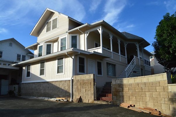 Manoa 2136 Kamehameha Ave - Chris 808.277.0688 cell Manoa 2136 Kamehameha Ave - Chris 808.277.0688 cell