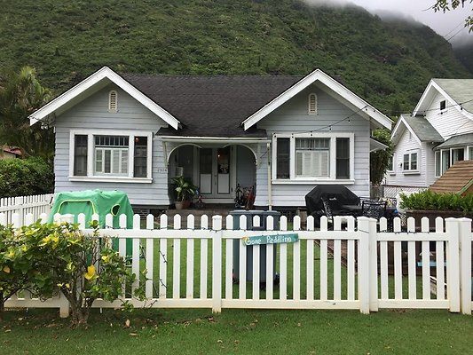 Manoa 2924 Loomis St Kami Lizares 808.429.6521