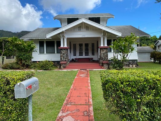 Manoa 2745 Oahu Ave Carol Yakuma 808.988.3637