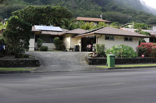 Manoa 3536 Manoa Rd Carol Nakamura 808.478.4134 Manoa 3536 Manoa Rd Carol Nakamura 808.478.4134